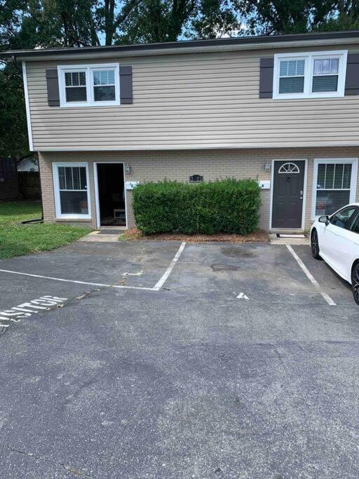 Stay Awhile Charlotte Exterior foto